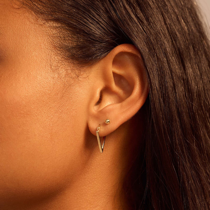 Beloro Jewels Della Spiga Luna 9 Karaat Driehoek Oorbellen BO360082-zoom-