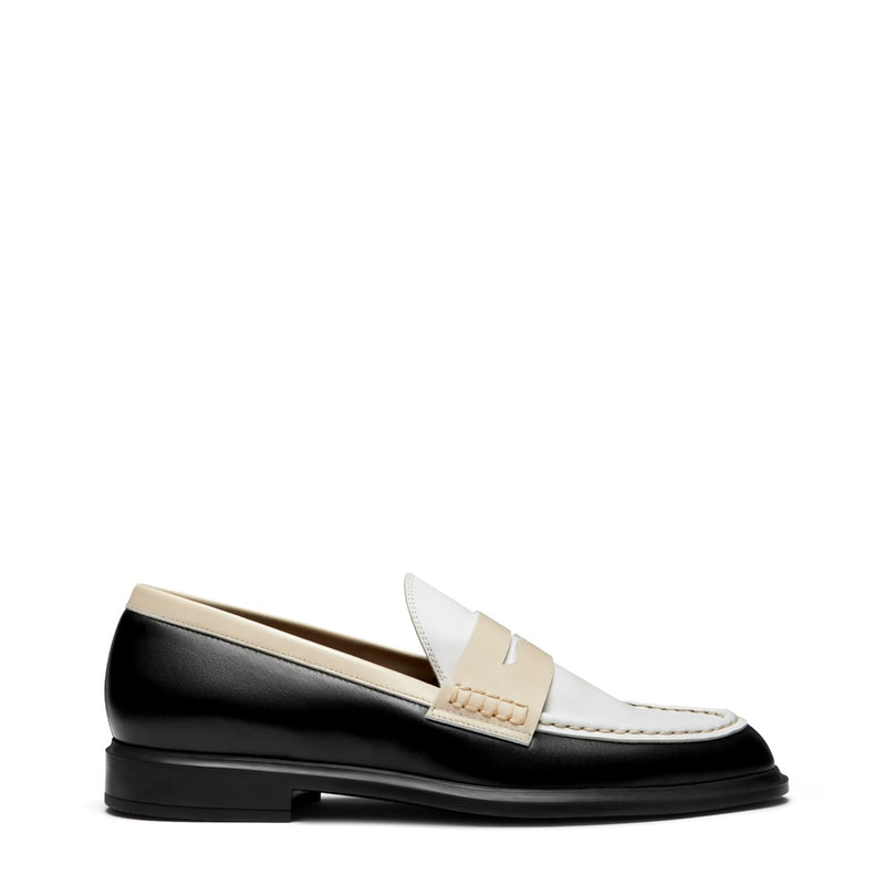Isabel Bernard Vendôme Blandine Zwarte-Witte Kalfsleren Loafers met Witte details IB51015-10170-36-zoom-