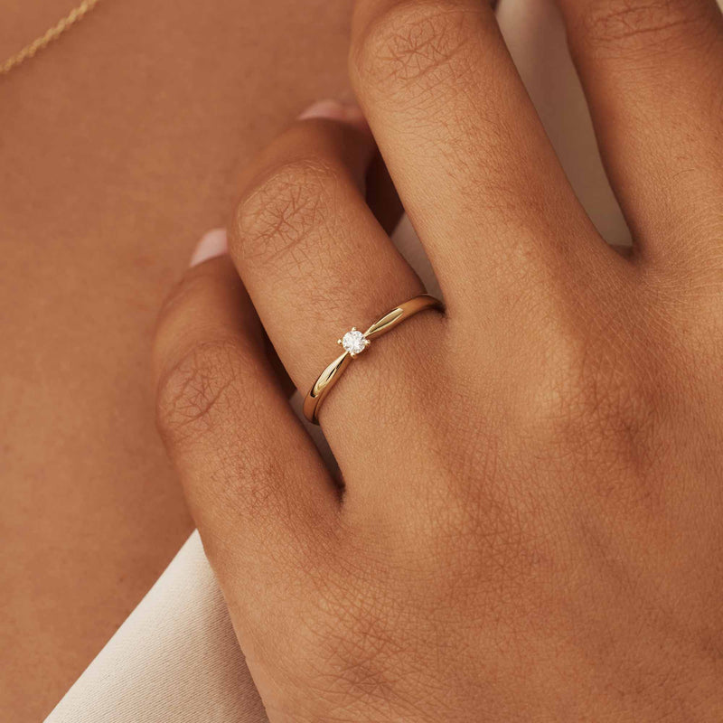 Isabel Bernard De la Paix Céline 14 karaat gouden ring | diamant 0.05 ct | IBD330001-48-zoom-