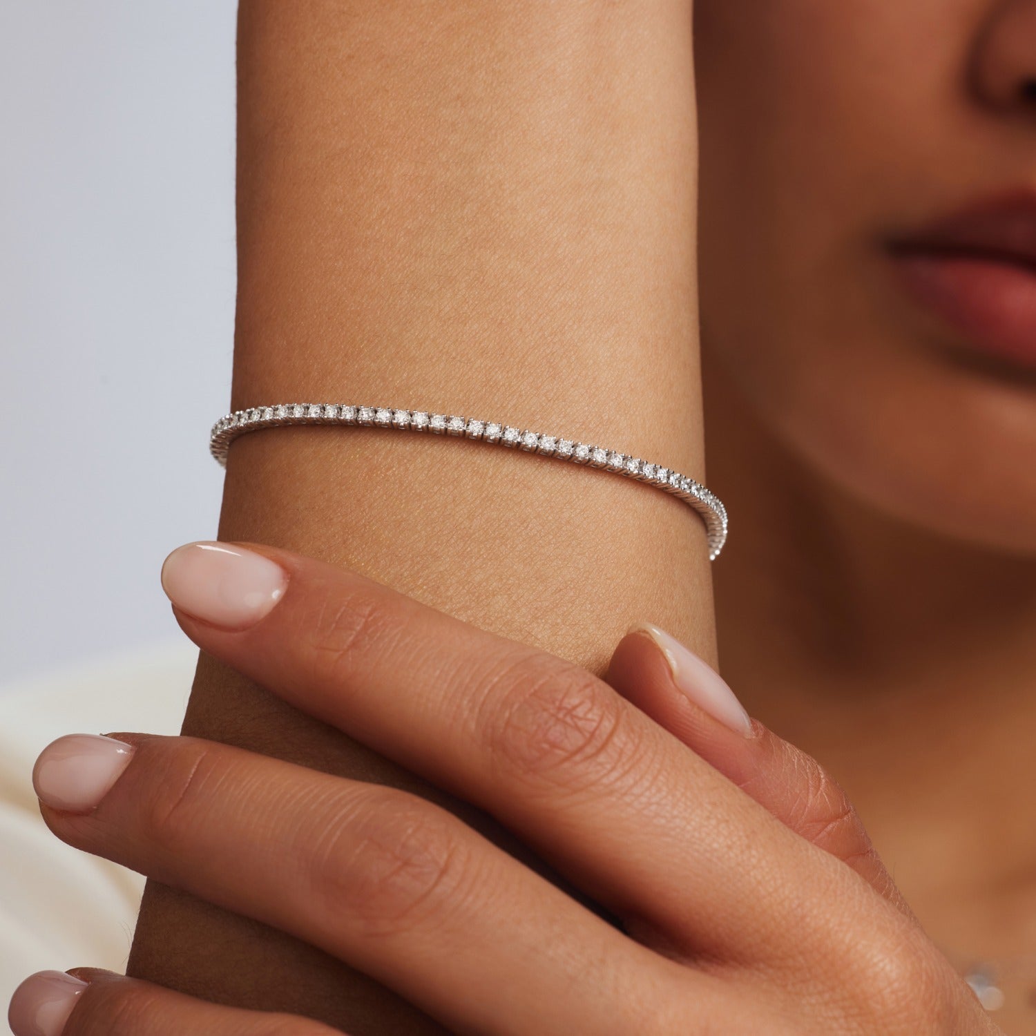 Isabel Bernard De la Paix Madeline 14 Carat Whitegold Tennis Bracelet | diamond 1.08 ct | IBD320006