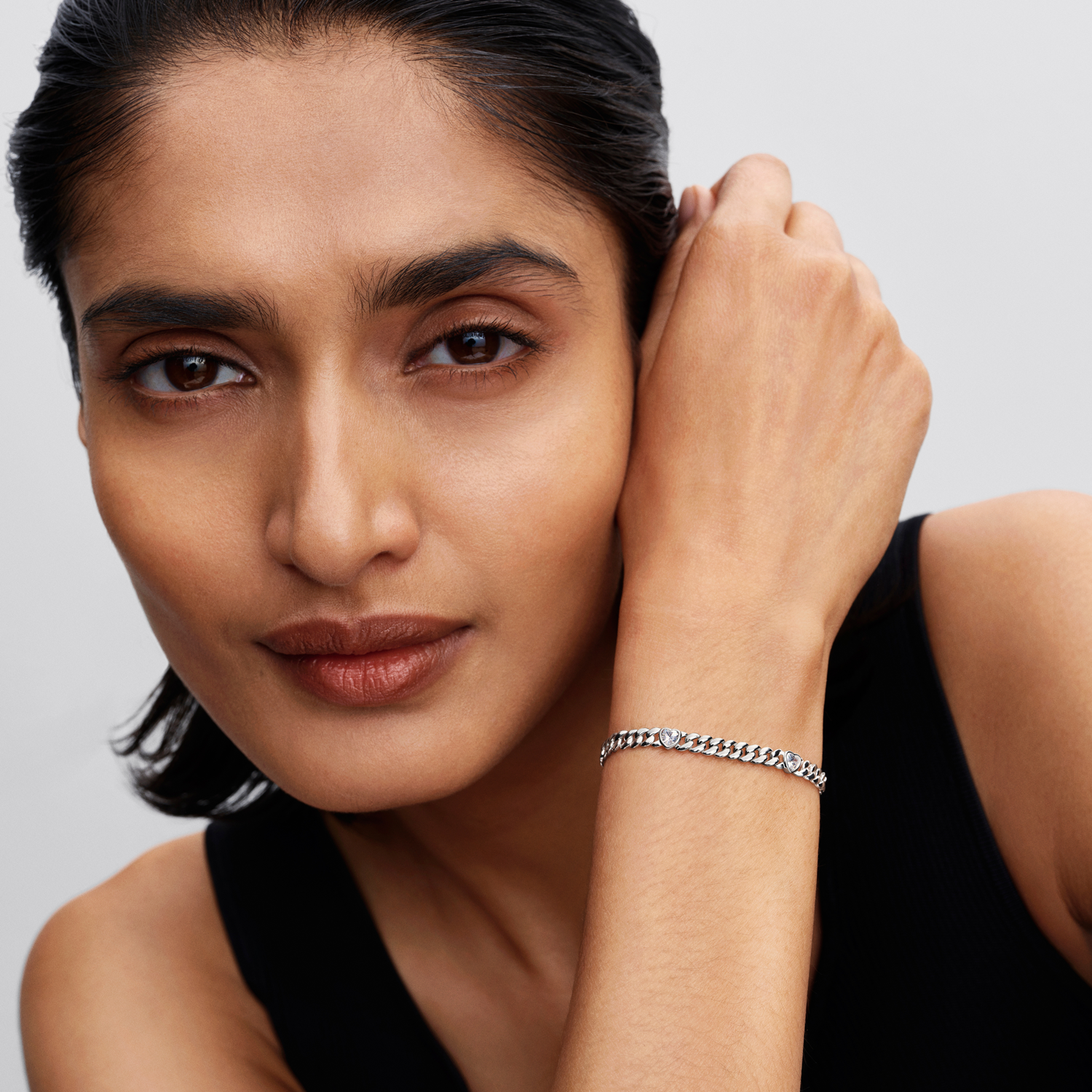 Pandora Timeless 925 Sterling Silver Heart Cuban Chain Bracelet 594226C01-16