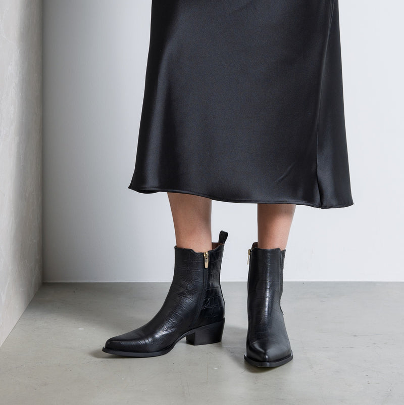 Isabel Bernard Vendôme Amandine croco black calfskin leather boots IB53010-201-36-zoom-