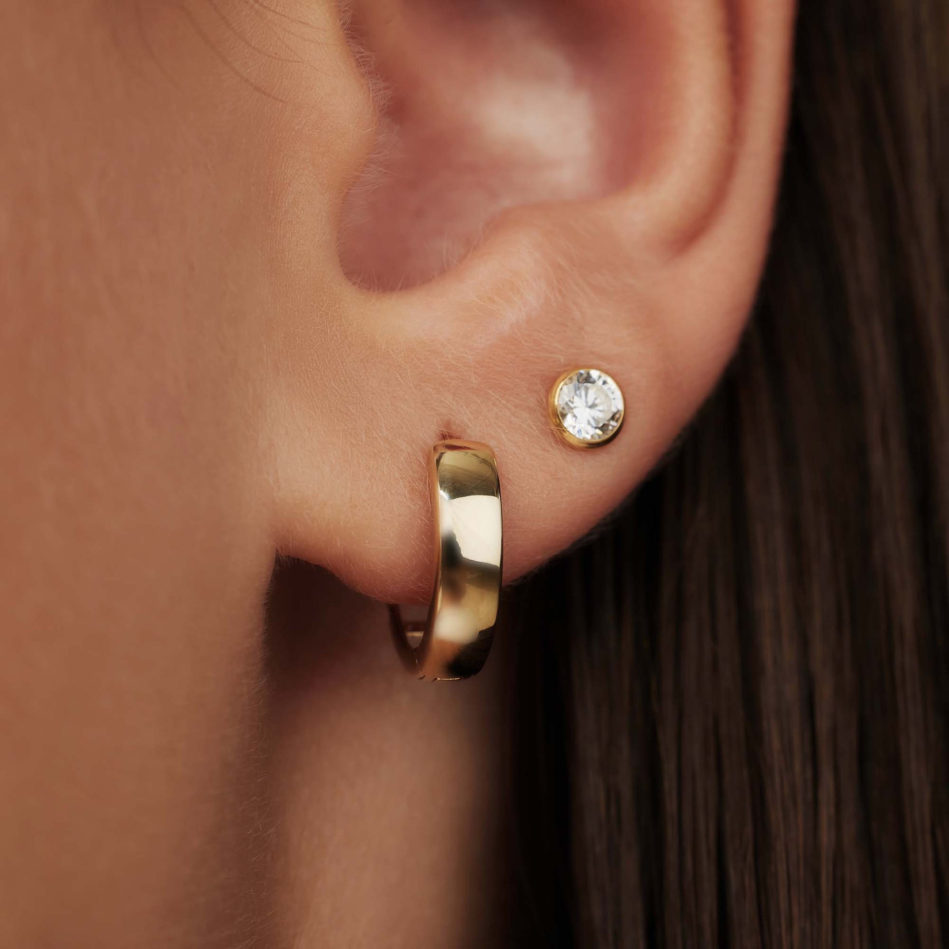 Isabel Bernard Rivoli Morgane 14 Carat Golden Hoop Earrings IB360141