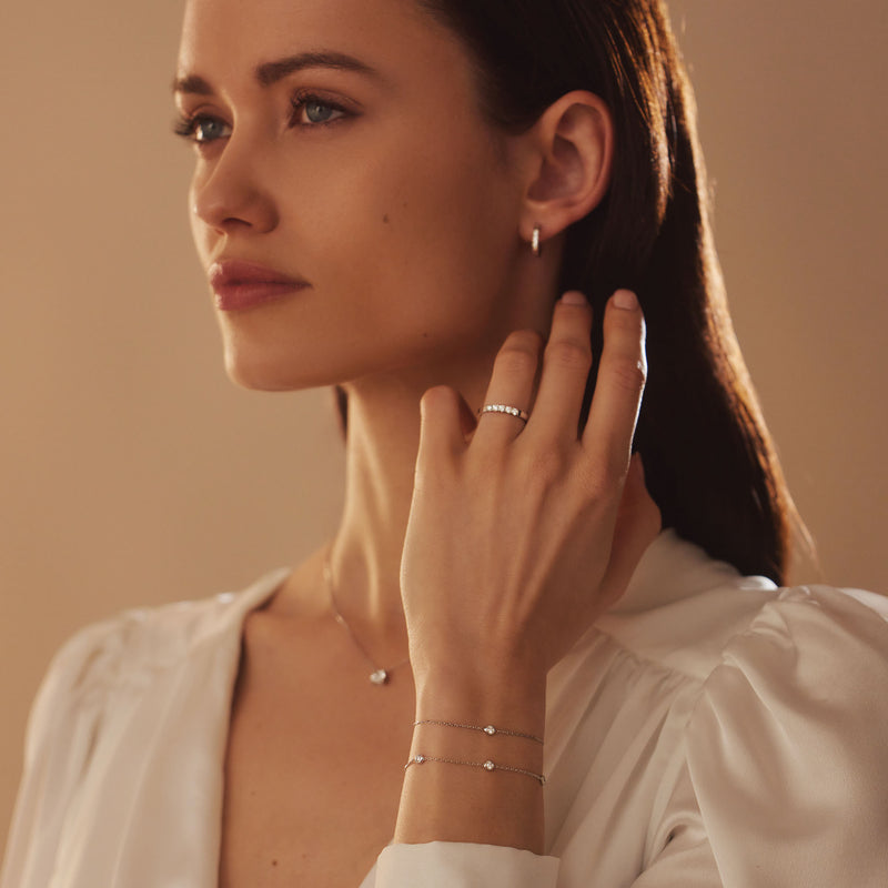 Isabel Bernard De la Paix Madeline 14 karaat witgouden oorringen | diamant 0.15 ct | IBD360017-zoom-