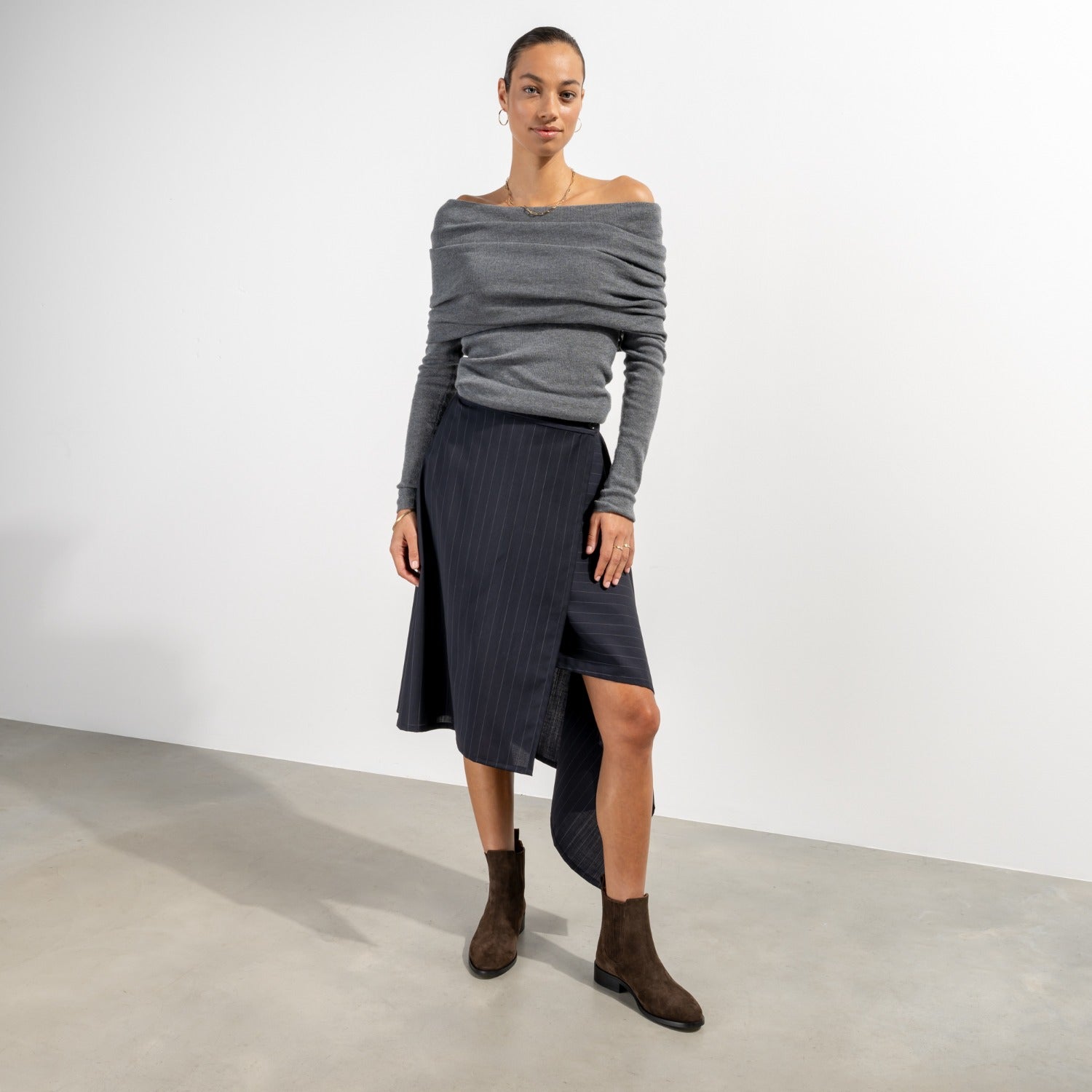 Isabel Bernard Vendôme Chey Brown Suede Leather Chelsea Boots IB53012-130-38