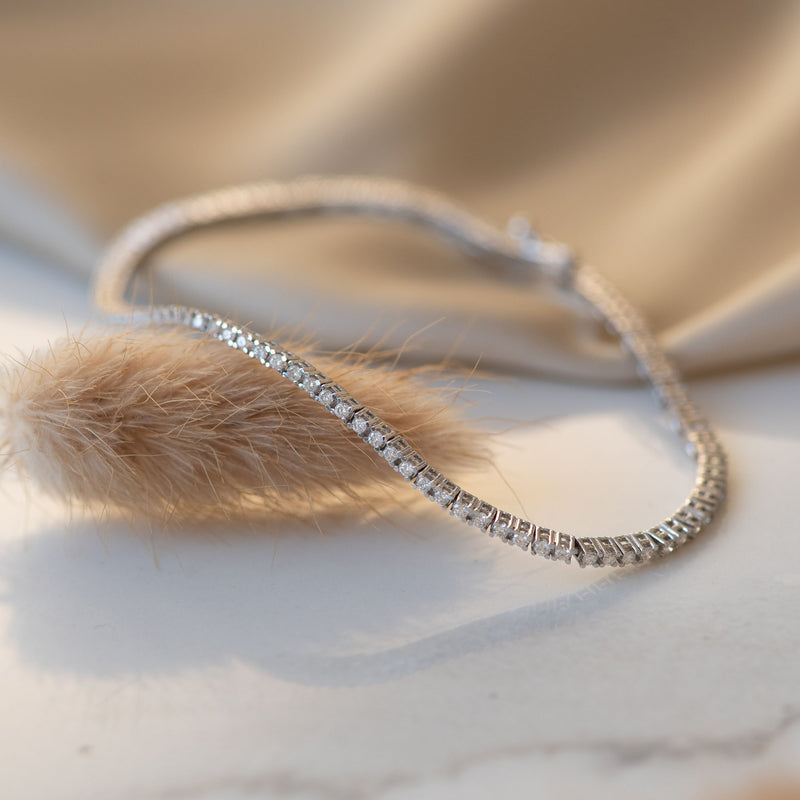 Isabel Bernard De la Paix Madeline 14 Karaat Witgouden Tennis Armband | Diamant 1.08 ct | IBD320006-zoom-
