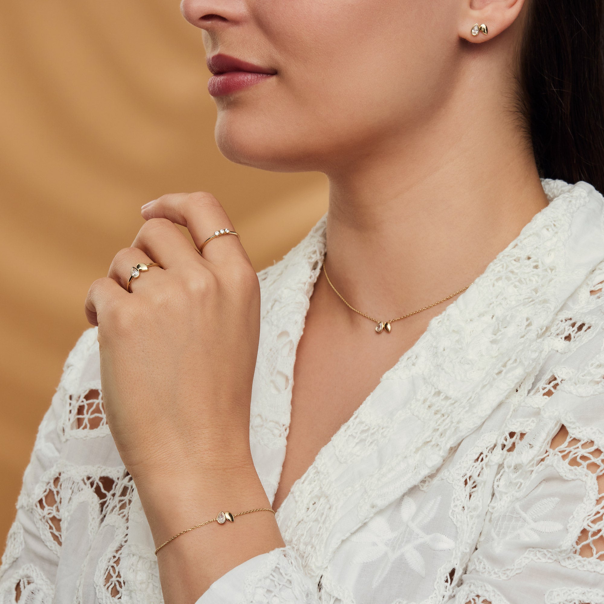 Beloro Jewels Monte Napoleone Natalia 9 carat gold Ear Studs BO360019