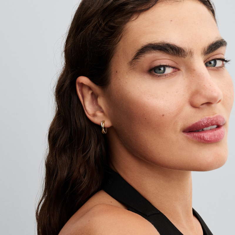 Pandora Essence Gold Plated Organisch Gevormde Tweekleurige Oorringen 263880C00-zoom-