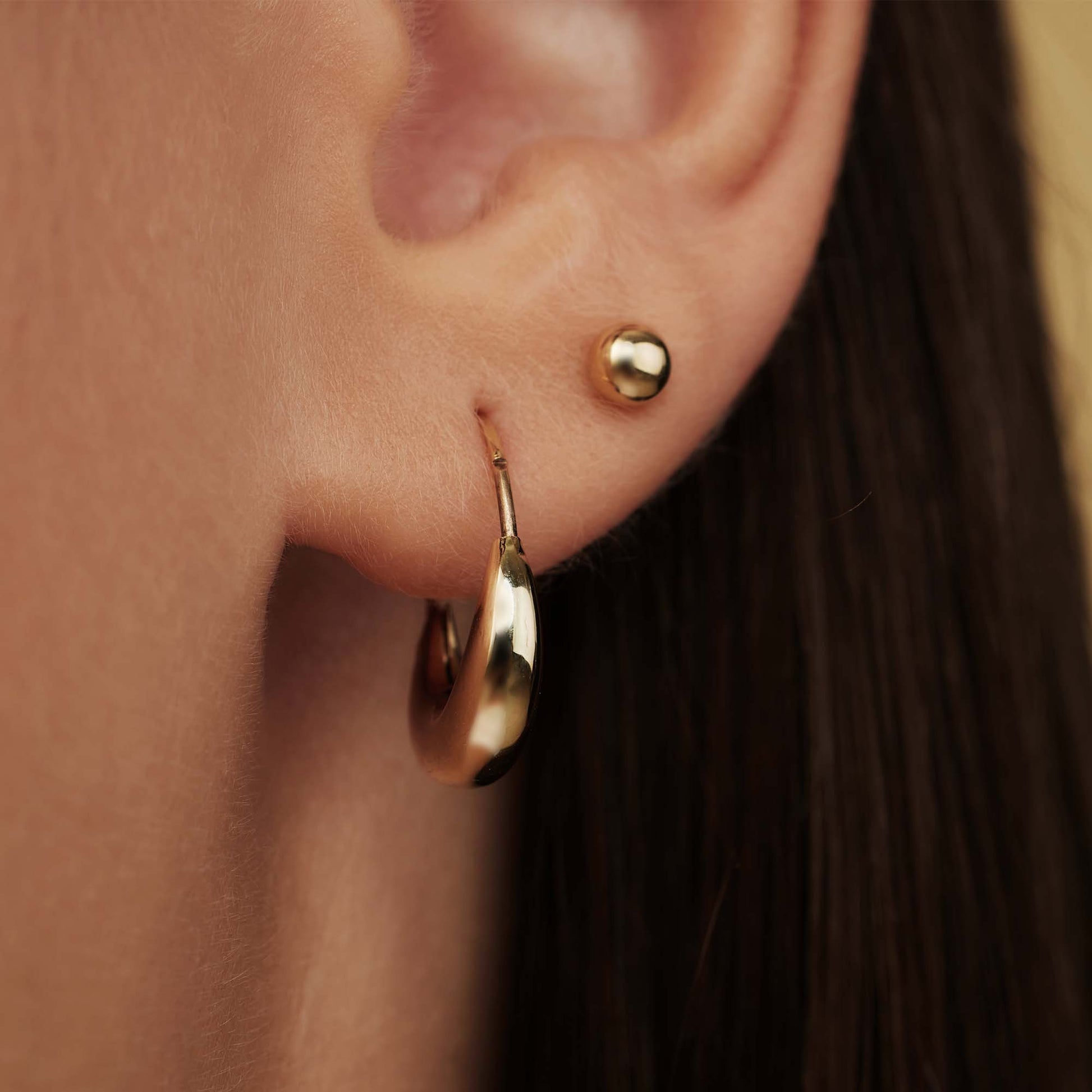 Isabel Bernard Rivoli Maryn 14 Carat Golden Hoop Earrings IB360203