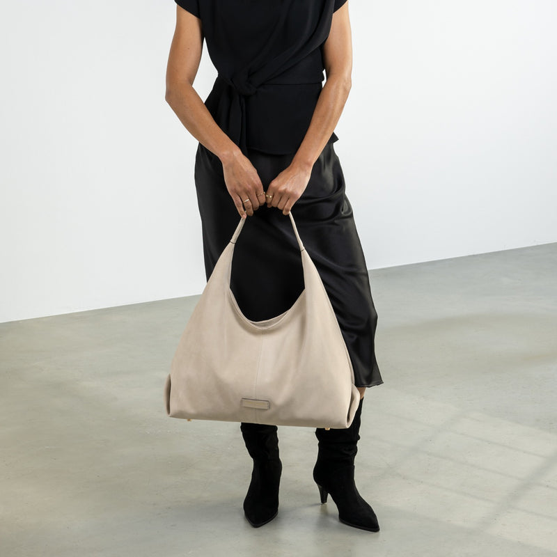 Isabel Bernard Honoré Grace crème suède schoudertas IB25093-170-zoom-