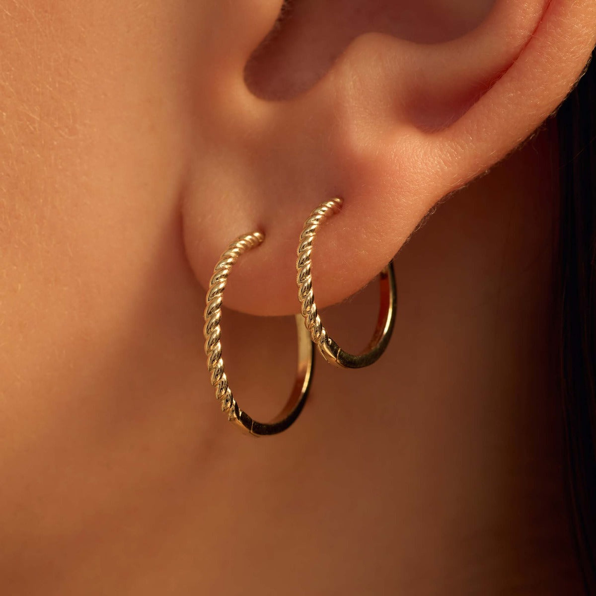 Beloro Jewels Della Spiga Giana 9 karat gold hoop earrings BO360093