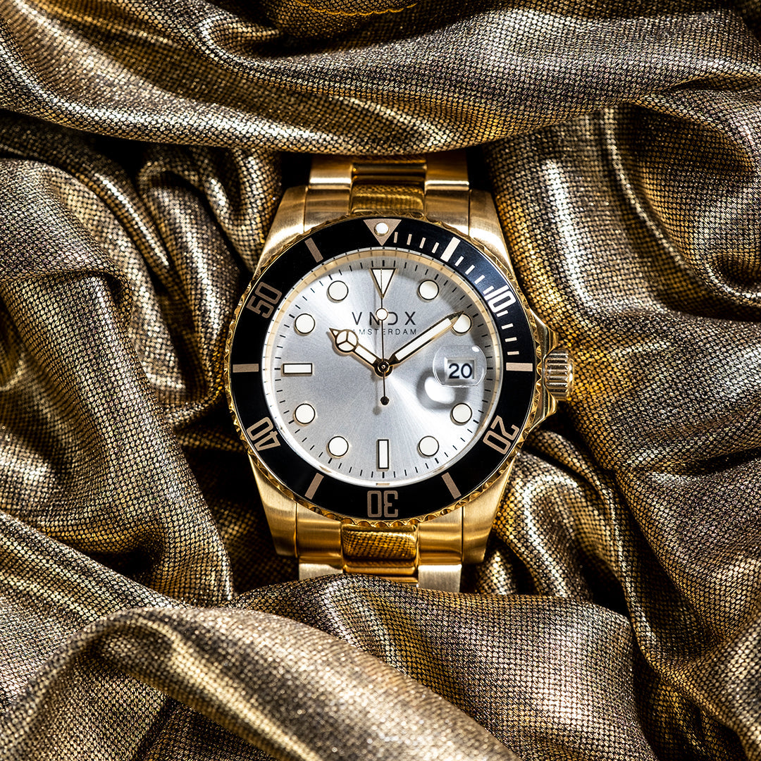 VNDX AMS. LXRY Men'sWatch 2003-MD14750-02