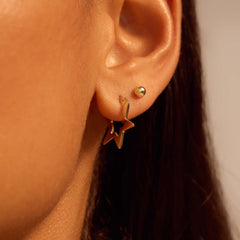 Beloro Jewels Regalo d'Amore 9 karat gold earrings set with stars BO90046