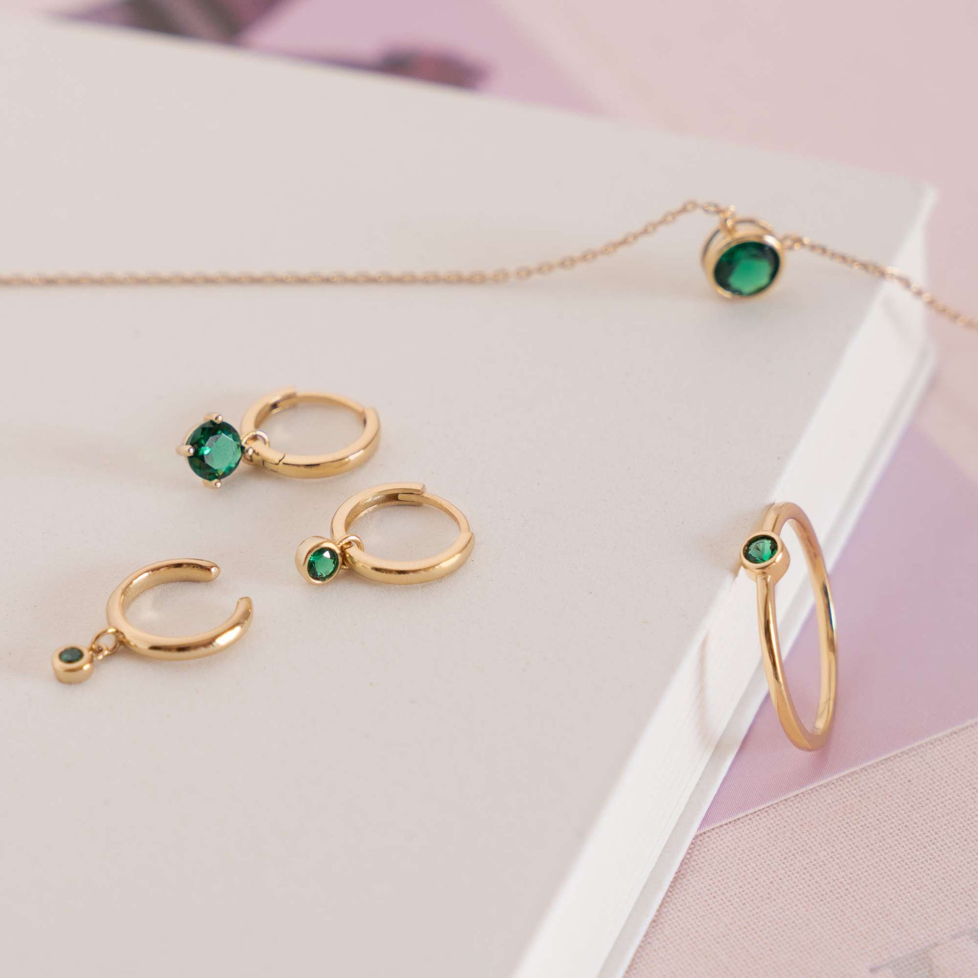 Violet Hamden Venus 925 Sterling Zilveren Goudkleurige Creolen Met Geboortesteen VH360017-MAR